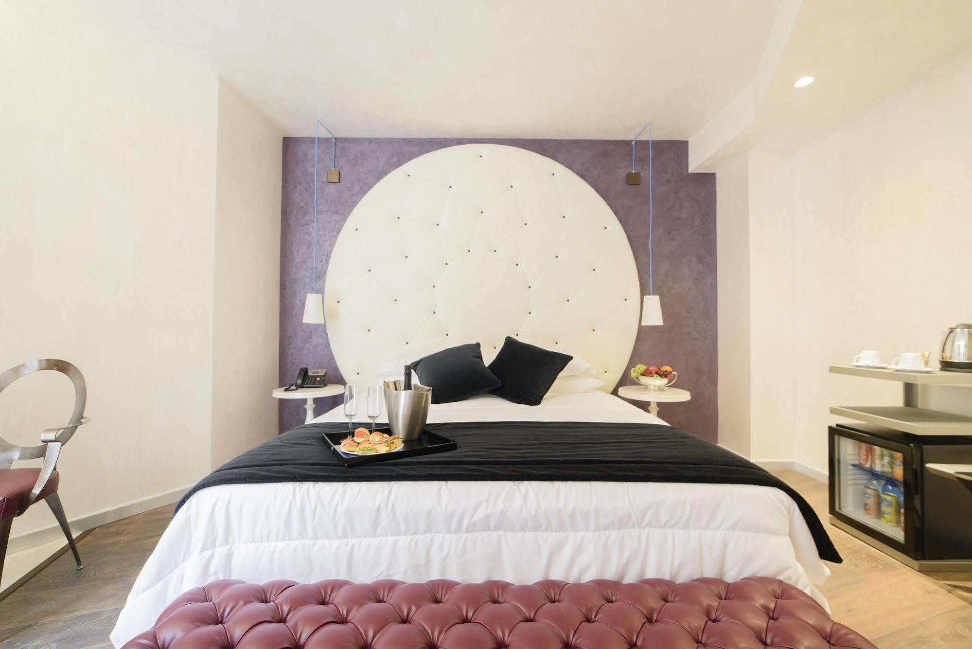 Vespasiano Hotel 4*