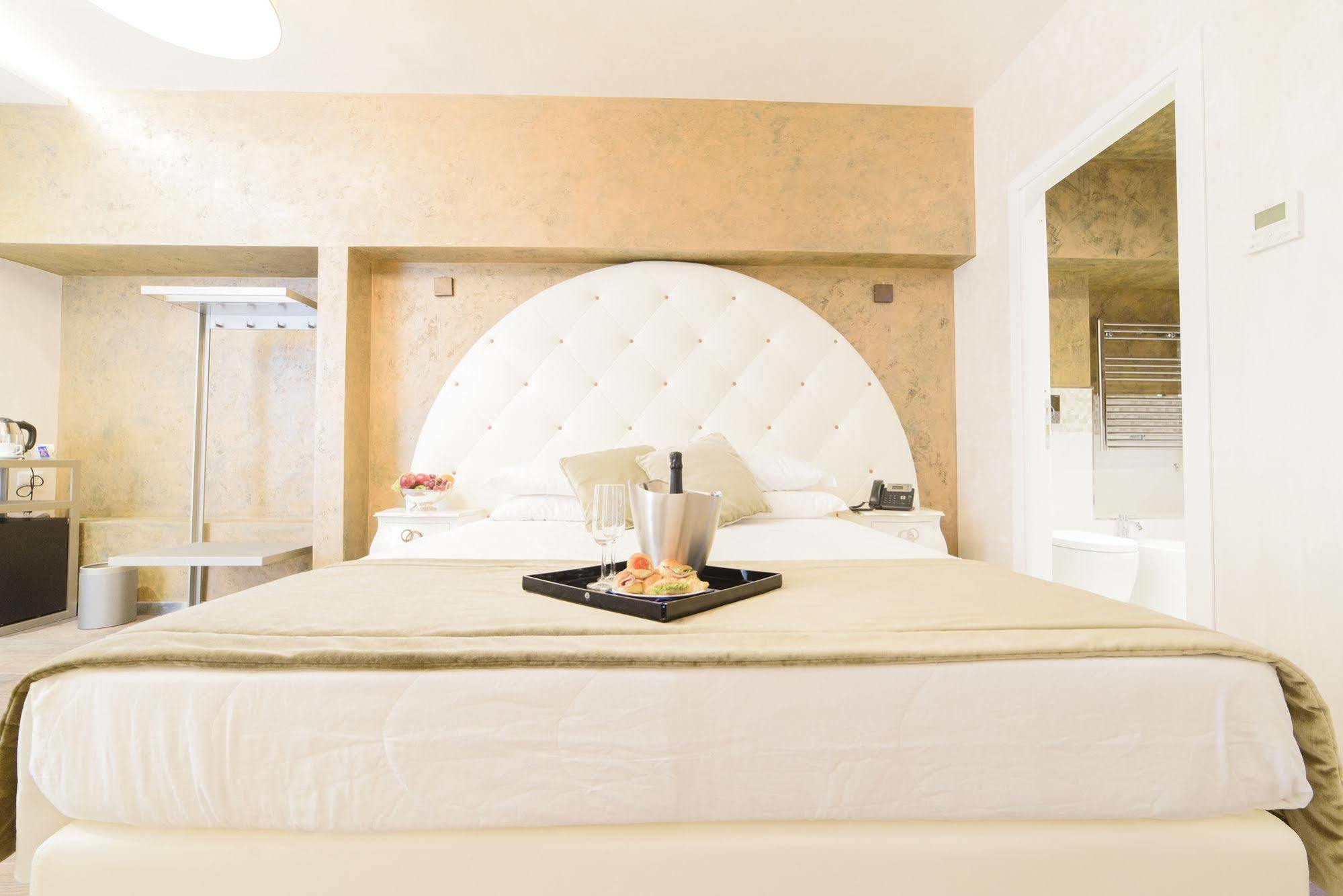 Hotel Vespasiano 4*