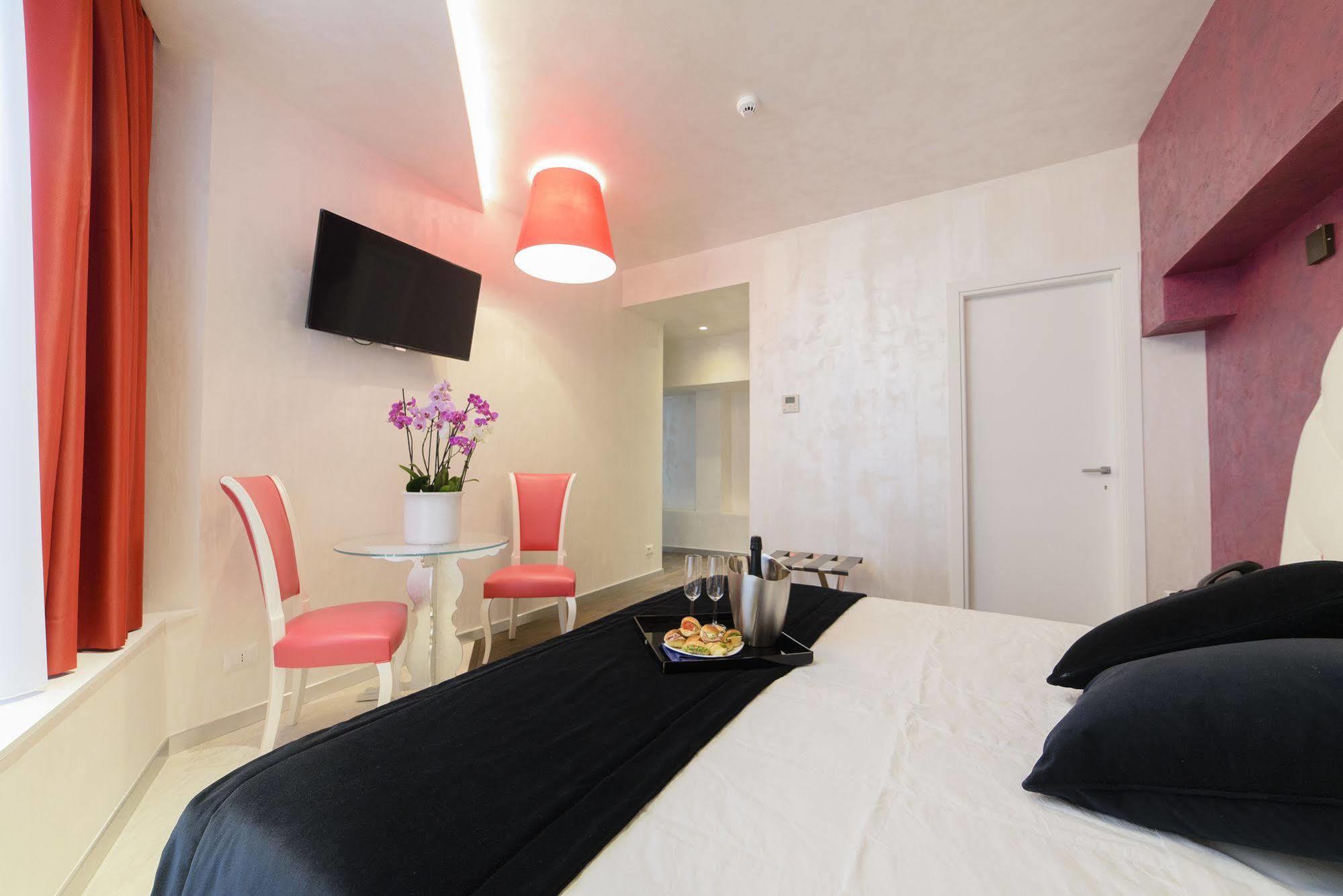 Vespasiano Hotel 4*