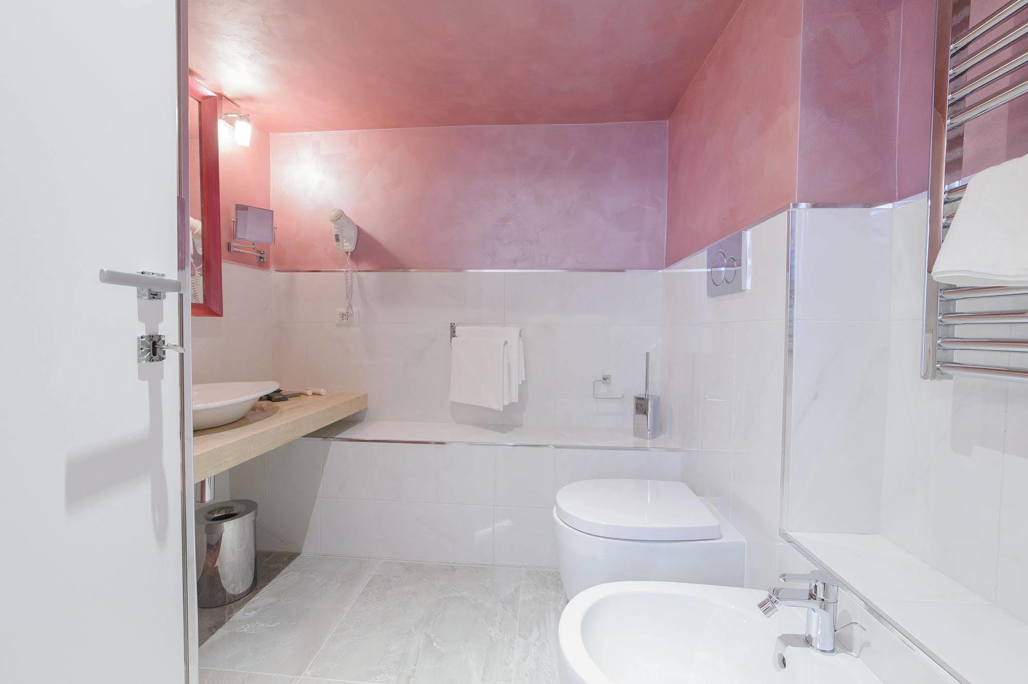 Vespasiano Hotel 4*